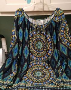Woman's long sleeve tunic.